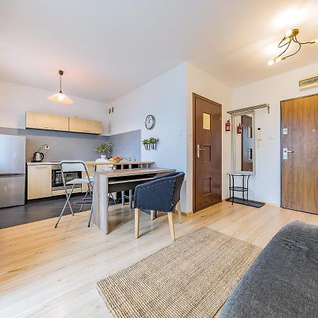 Apartament Z Balkonem I Bezplatnym Parkingiem Гданьск Экстерьер фото