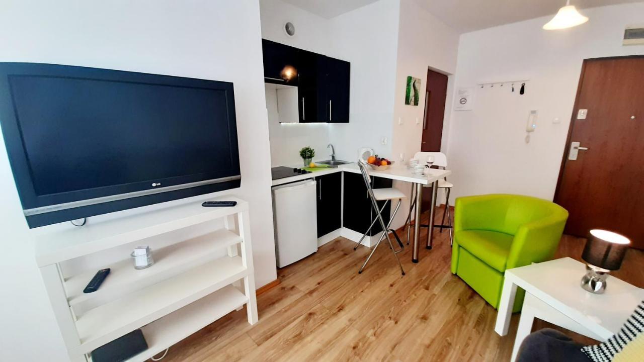 Apartament Z Balkonem I Bezplatnym Parkingiem Гданьск Экстерьер фото