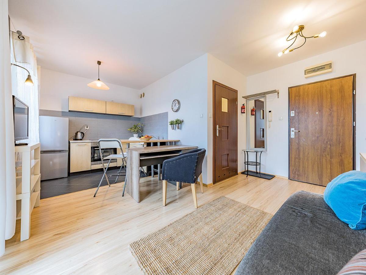 Apartament Z Balkonem I Bezplatnym Parkingiem Гданьск Экстерьер фото